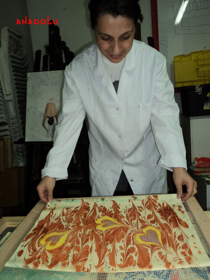 Adana Yetişkinlerle Ebru Sanatı Dersleri Adana Yetişkinlerle Ebru Sanatı Dersleri Adana Yetişkinlerle Ebru Sanatı Dersleri