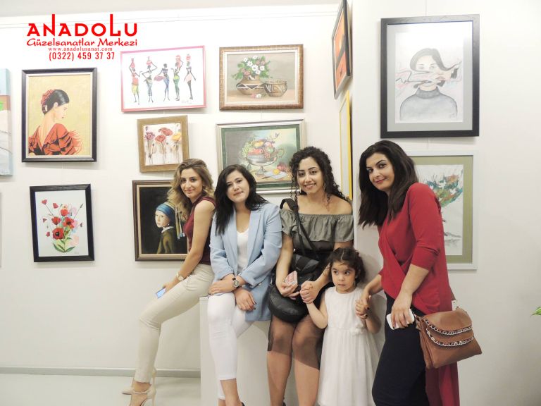 Güzel Sanatlar Fakültelerine Hazırlık Öğrencilerden Sergi Adana Güzel Sanatlar Fakültelerine Hazırlık Öğrencilerden Sergi Adana Güzel Sanatlar Fakültelerine Hazırlık Öğrencilerden Sergi Adana